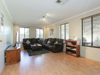 26 Hedgeley Way, Canning Vale