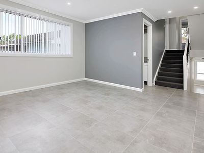36 Cox Crescent, Dundas Valley