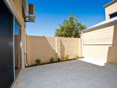 4/187 Waterloo Street, Tuart Hill