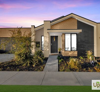 79 Plymouth Boulevard, Clyde North