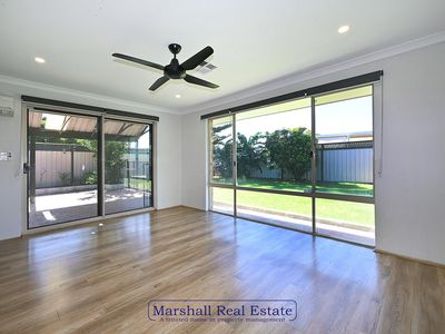 92 Balladong Loop, Carramar