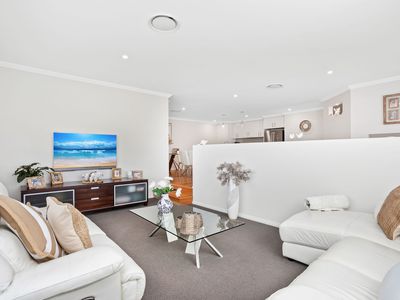 2 / 1 Bakara Court, Forster