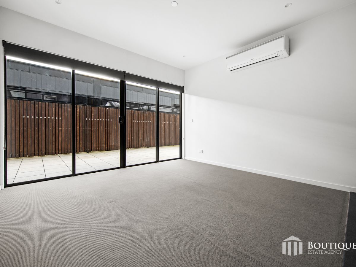 114 / 30 Oleander Drive, Mill Park