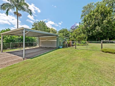 18 Hillside Road, Glass House Mountains