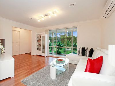 39 Central Rd, Hampton Park