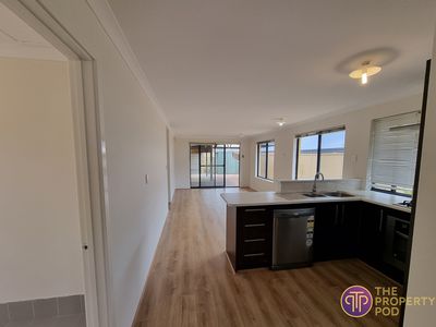 35 Moston Crescent, Bertram