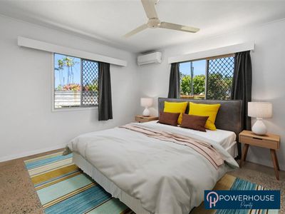 54 Moody Street, Manoora