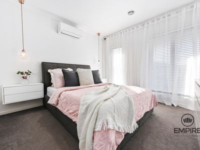 17 Glendora Avenue, Clyde