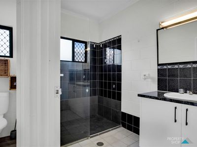 31 Cracknell Rd, White Rock