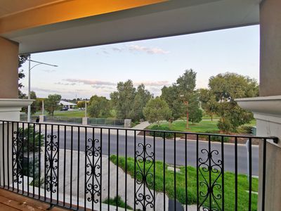 50 Sunnybank Drive, Point Cook