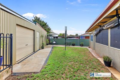 16 Blaxland Way, Tamworth