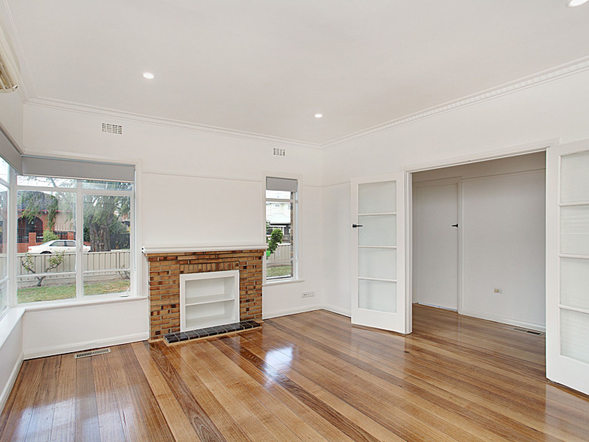126 Woods Street, Newport