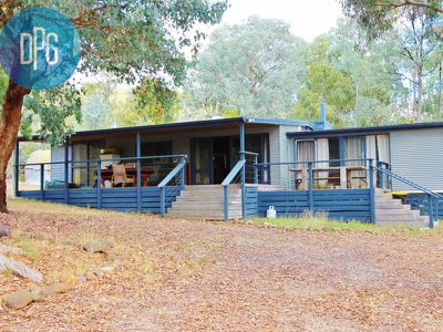 3395 Mansfield Woods Point Road, Jamieson