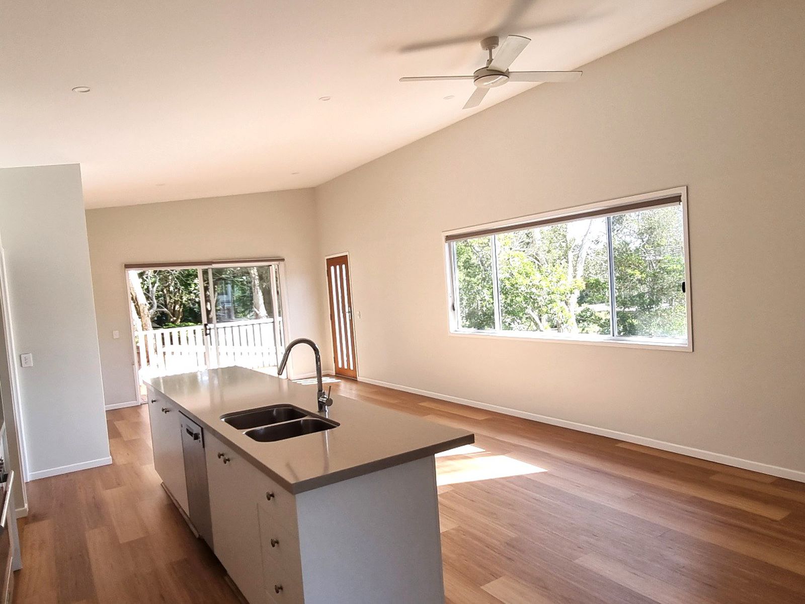 2 / 4 Burra Burra Close, Ocean Shores