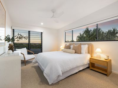 10 Kingfisher Crescent, Palmview