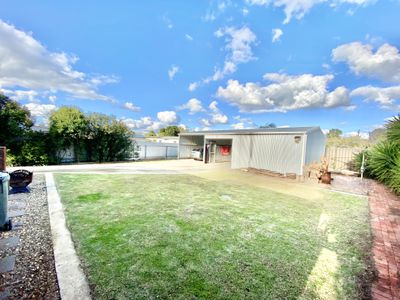 96 Macauley Street, Deniliquin