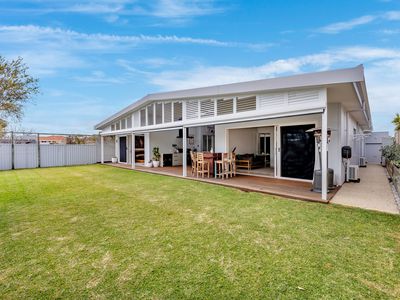 63 MURDOCH DRIVE, Singleton