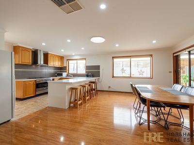 5 Landy Street, Horsham