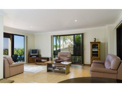 12 Voyagers Place, Sunrise Beach
