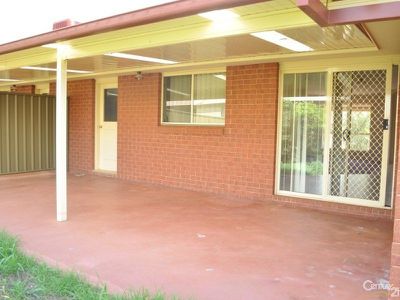 1 / 93  Twickenham Drive, Dubbo
