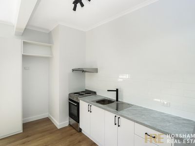 3 / 8 Rennison Street, Horsham