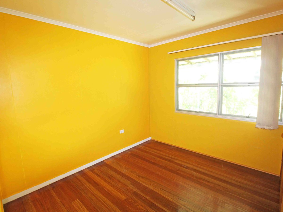 15 Marigold Street, Atherton