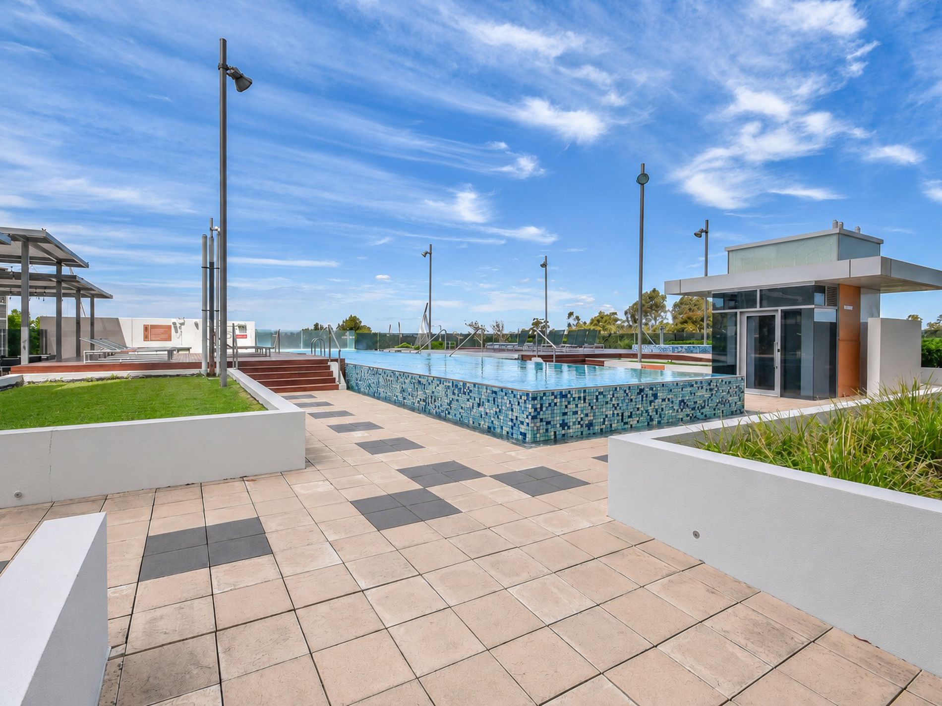 2004 / 8 Adelaide Terrace, Perth