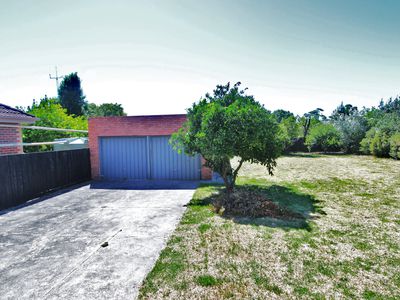 12 Guest Road, Oakleigh South
