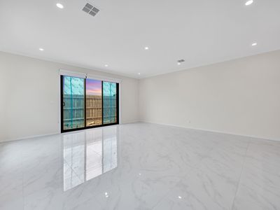 69 Bluebottle Parade, Rockbank