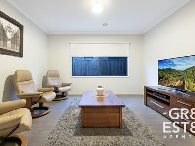 36 Aquatic Drive, Cranbourne West