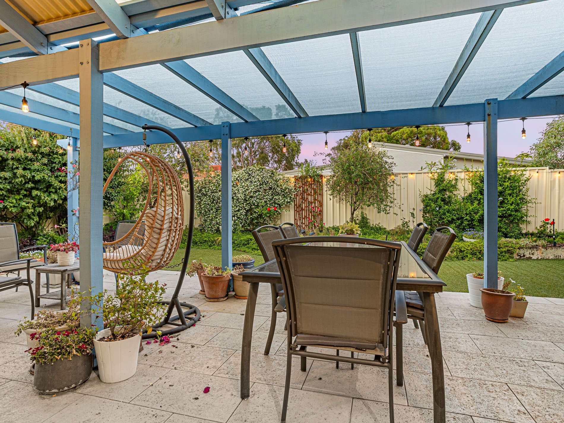 31 Simmonds Parade, Winthrop