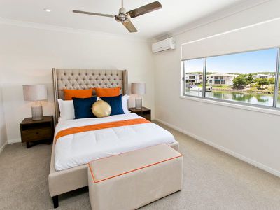 63 Cova Boulevard, Hope Island