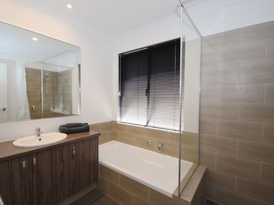 7 Windermere Boulevard, Aveley