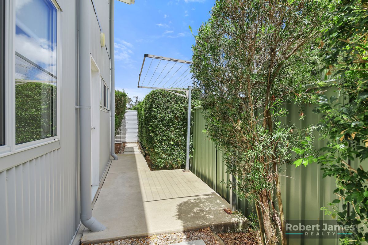 2 / 8 Doonella Street, Tewantin