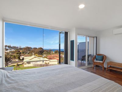 Unit 1  / 10-12 Marine Drive, Narooma