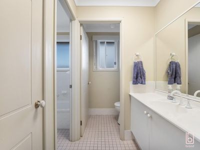 6 Fir Court, Blue Haven