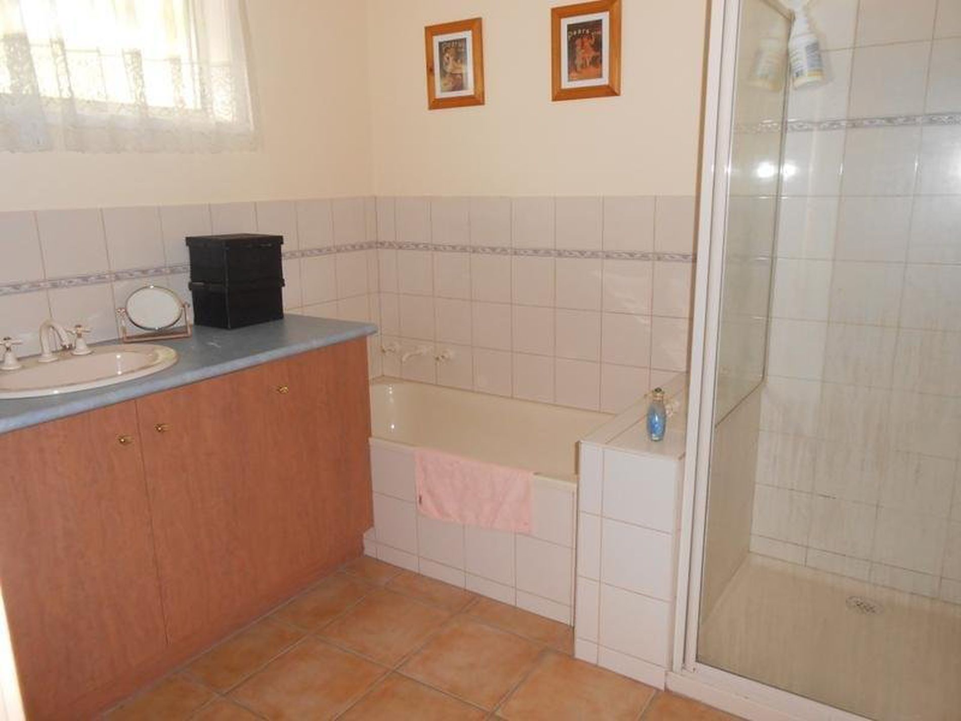 102 Camden Road, Newtown