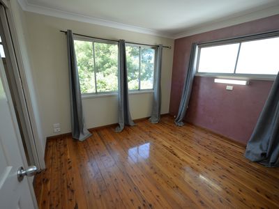 83 High Street, Parkes