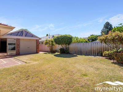 32 Bluegum Road, Morley