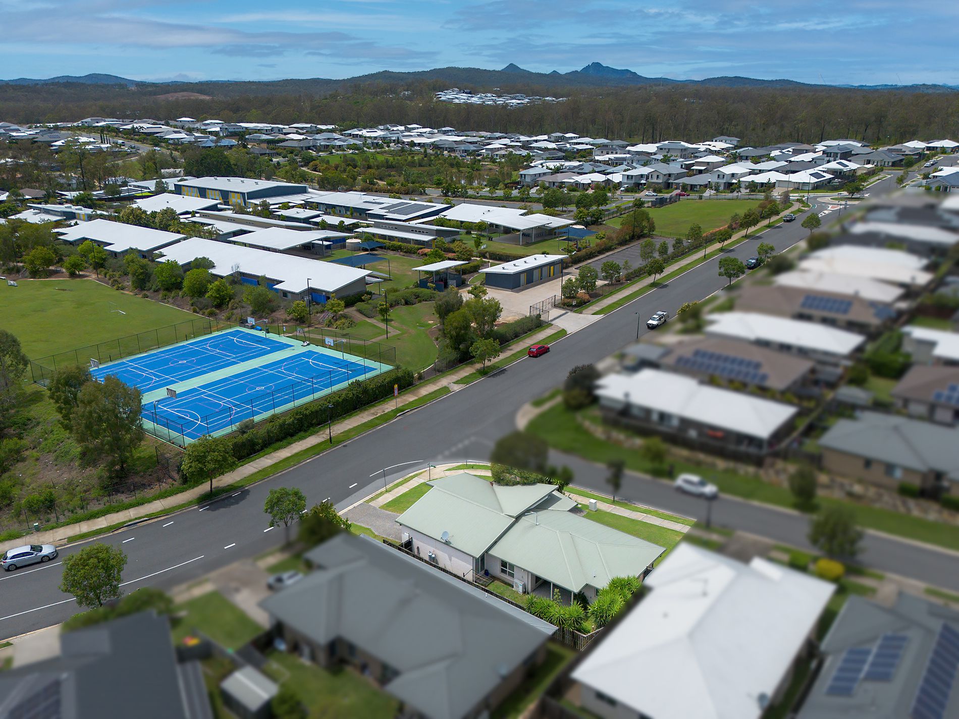 1 Myrtle Street, Deebing Heights