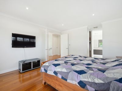 4B Vesta Crescent, Shelley