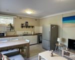 6 / 4 Mosbri Crescent, The Hill