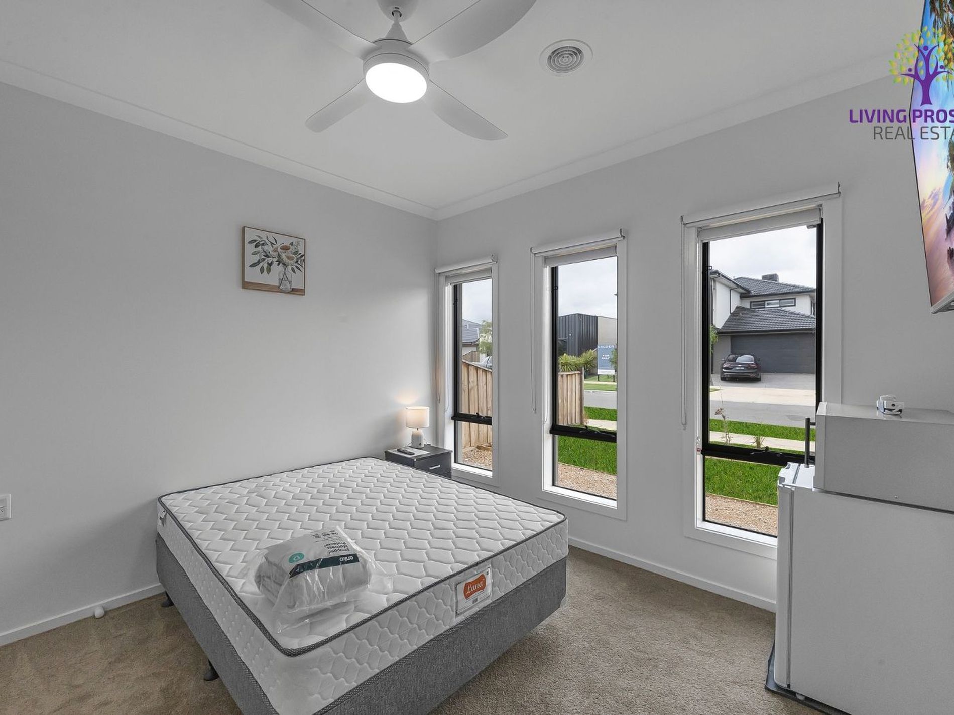 11 Art Deco Drive, Deanside