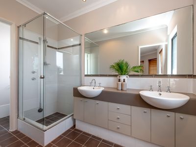 15A Calais Road, Scarborough