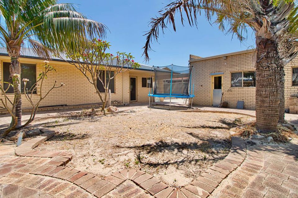 19 Hokin Street , Waikiki