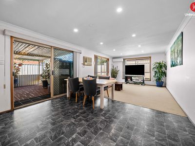 18 Coonabarabran Crescent, Hoxton Park
