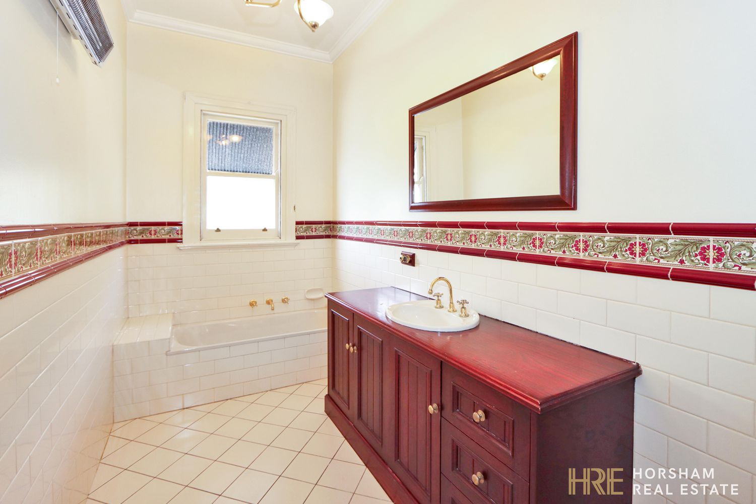 14 Bowden Street, Horsham