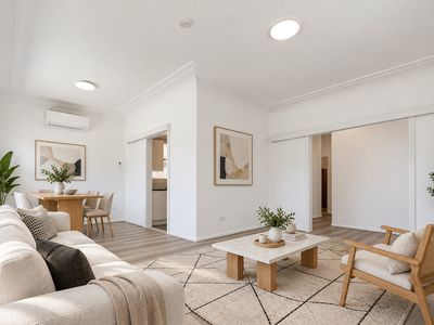 14 Mascot Drive, Eastlakes