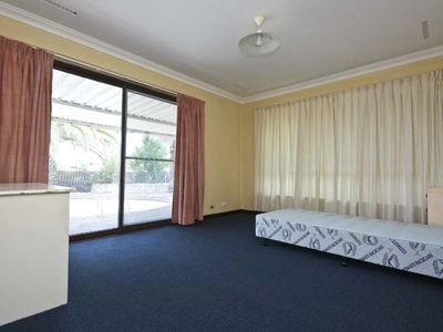 2 Venus Way, Hillarys