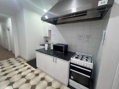 6 / 86 Castlereagh Street Liverpool, Liverpool
